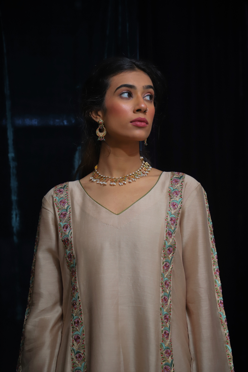 Naseem Kurta Set (FAWN)