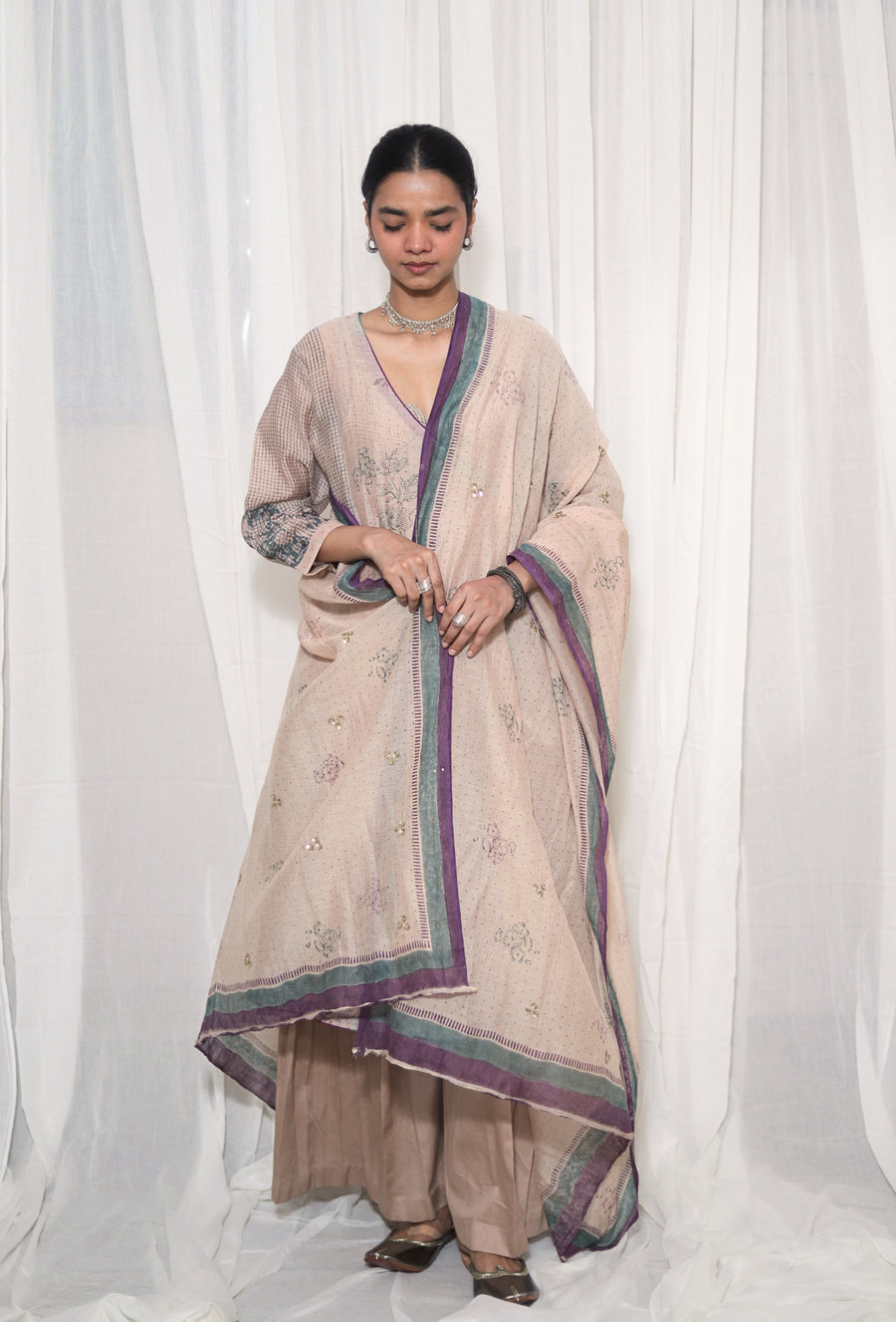 NUMAYA ANGRAKHA SET