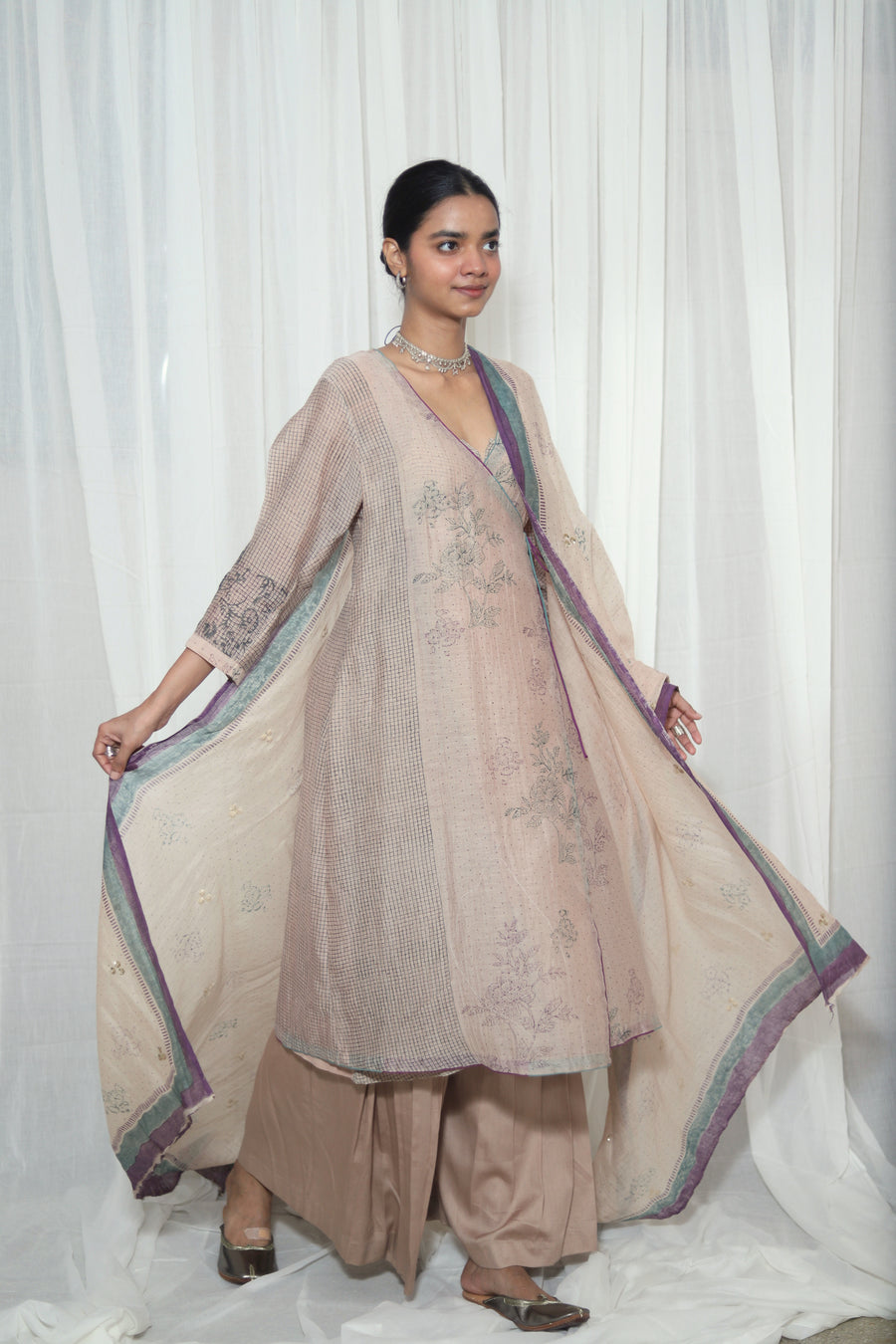 NUMAYA ANGRAKHA SET