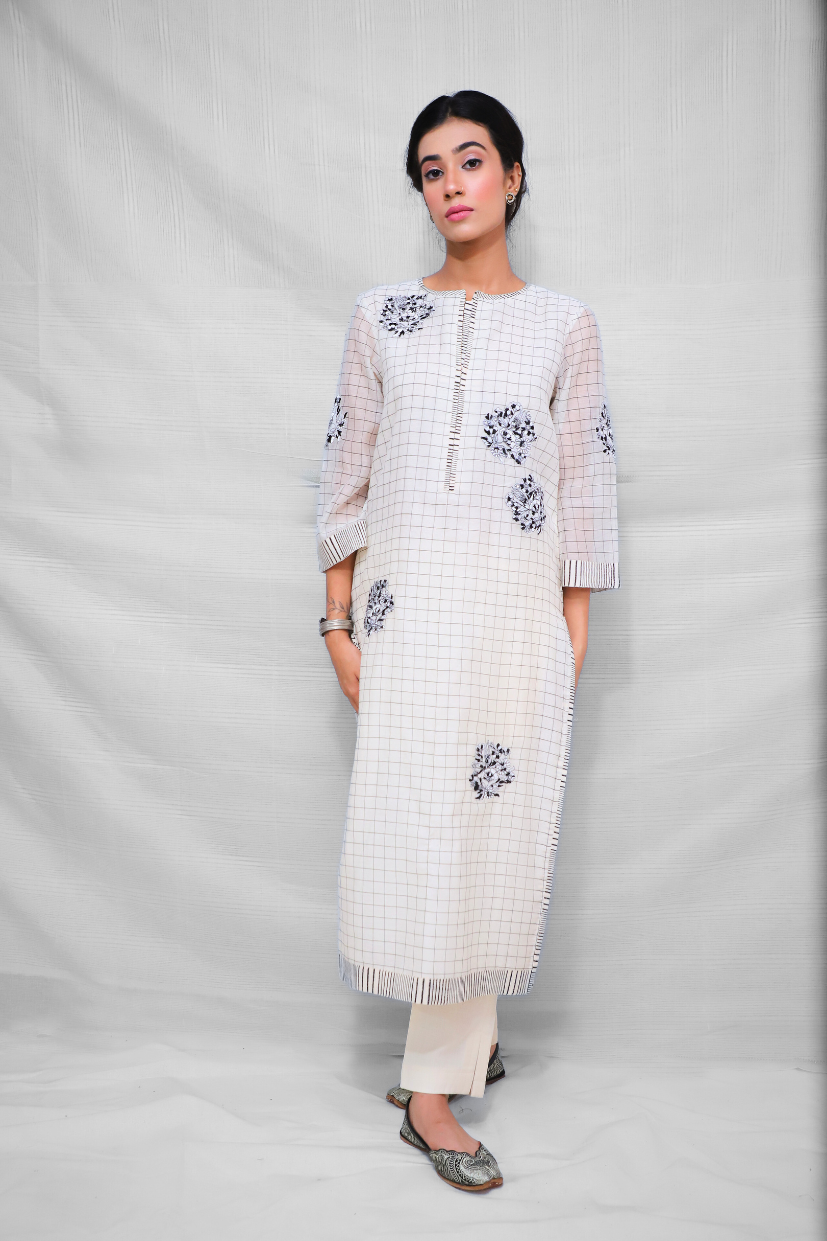 Avni Kurti Set