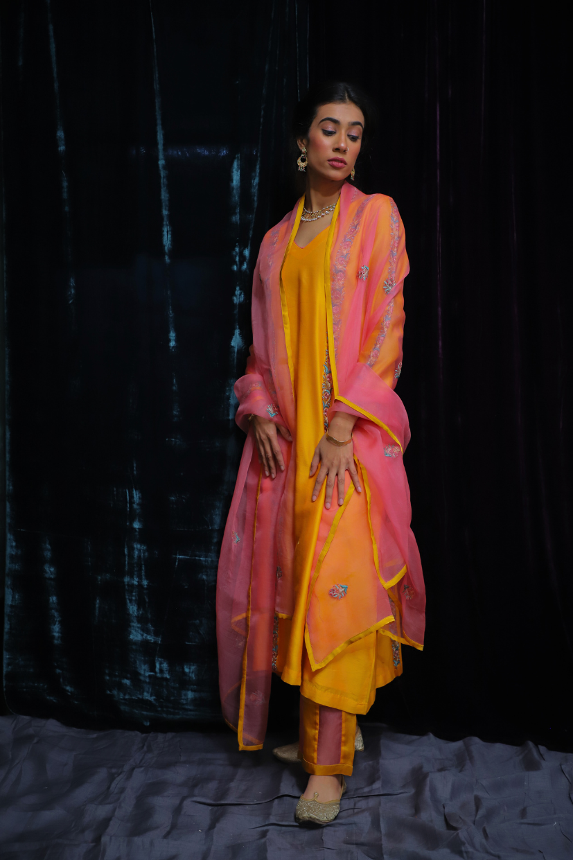 Naseem Kurta Set (YELLOW)